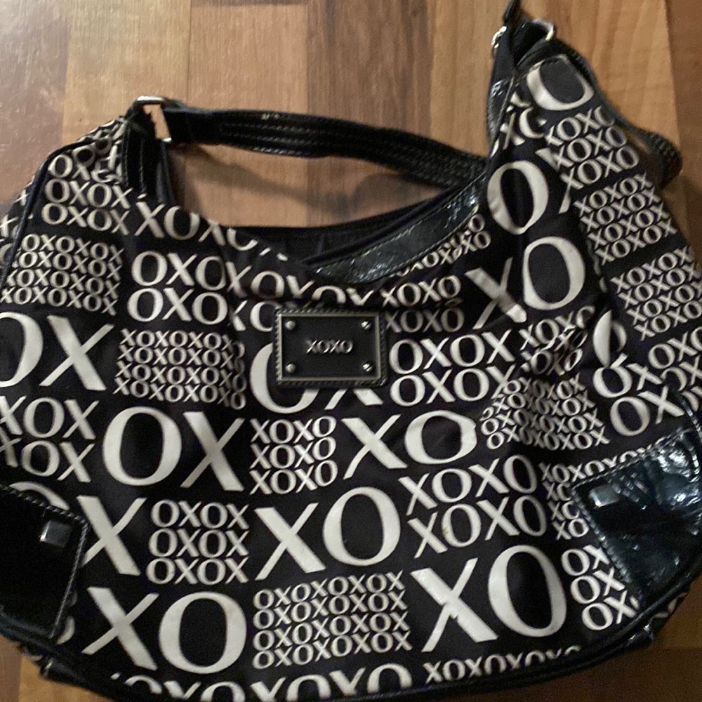 XOXO purse black and white good shape, one strap